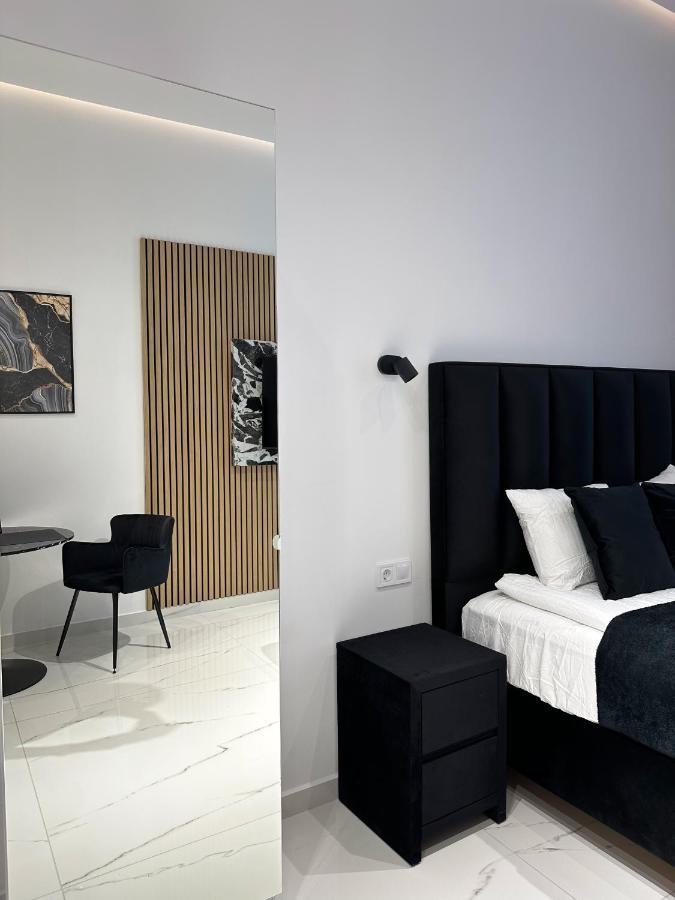 V21 Luxury Apartments บูดาเปสต์ ภายนอก รูปภาพ