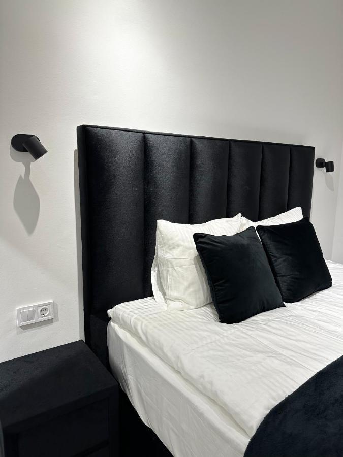 V21 Luxury Apartments บูดาเปสต์ ภายนอก รูปภาพ